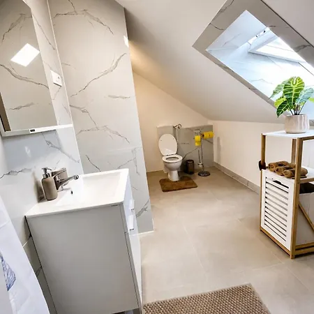Iza56 Apartment *